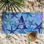 Gepersonaliseerd strandlaken met zeester en schelp Tie-Dye sneldrogend met naam en initiaal Verjaardagscadeau voor familie en vrienden
