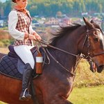 Regalo de cumpleaños para los amantes de los caballos en cuero PU con iniciales grabadas y personalizadas.
