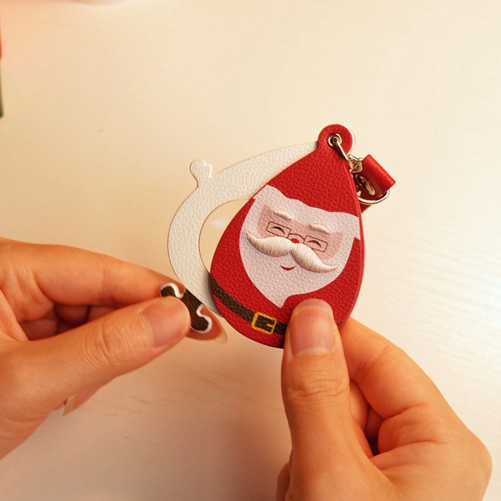 Personalized Cute Santa Keychain with Text and Magnifying Glass Birthday Christmas Appreciation Gift for Elders Grandma Grandpa 3