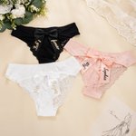 Henkilökohtainen Sexy Bow Morsian alusvaatteet Pitsi Thongit nimi Honeymoon Ystävänpäivä Häät Bridal Shower lahja hänelle