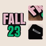 Personalisierte Acryl Sorority Pin Abzeichen mit Initiation Saison und Zahl Rekrutierung griechische Woche Sitzung Stolz Geschenk für Sorors