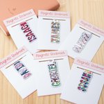 Gepersonaliseerde set van 2 Doodle Art Naam Magnetische Bladwijzers Clips met Bubble Bloemen Letter Afstuderen Terug naar School Gift voor Leraar Boekenliefhebber