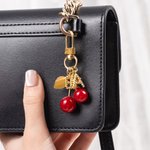 Personalisierte Initial Constellation Kirsche Schlüsselanhänger Tasche Zubehör Geburtstag Geschenk für Frauen Mädchen