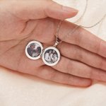 Un nome inciso nel mio cuore - Collana con ciondolo apribile portafoto personalizzata con nome, foto e fiore di nascita - Regalo per festa della mamma