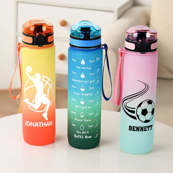 Henkilökohtainen koripallo jalkapallo urheilu 32 oz motivoiva urheilu vesipullo, jossa on aikamerkintä ja nimi Game Day syntymäpäivälahja palloilun ystävälle