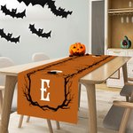 Personlig kråka orange läskig bordslöpare med initialer heminredning inflyttningsfest Halloween present till familj vän