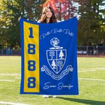 Henkilökohtainen monivärinen Sorority Logo Soft Throw Blanket with Name and Year Syntymäpäivä Sorority Gift for Sorors | Callie × Affinity Licensing