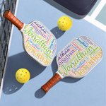 Gepersonaliseerd Multicolor Woordwolk Pickleball Peddel met Naam Verjaardag Verjaardag Competitie Dag Cadeau voor Sport Fan Pickleball Speler Liefhebber
