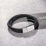 Personligt klassiskt läderflätat reparmband med ingraverad text födelsedags och alla hjärtans dag present för män