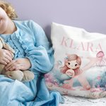 Personligt drömsjöjungfru kuddfodral med initialer och namn hemdekoration födelsedag och babyshowerpresent perfekt för barn