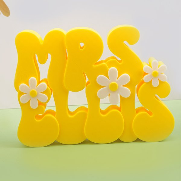Personalized 3D Printed Multicolor Desk Name Plate with Daisy Office Decor Birthday Appreciation Gift for Teachers