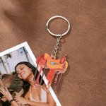 Llavero acrílico personalizado con nombre y forma de silla de montar regalo de cumpleaños y aniversario para amantes de equitación y atletas ecuestres