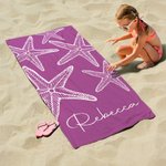 Personlig snabbtorkande strandhandduk med namn och sjöstjärnor elegant badlakan i mjuka pastellfärger present till kvinna och vän