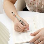 Penna a sfera retrattile personalizzata con fiore di nascita e nome, colori Morandi - Festa dell'insegnante - Regalo per studenti e dipendenti