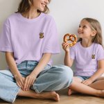 Personalisiertes Oktoberfest 2025 Cartoon-Charakter Baumwolle T-Shirt mit Biermuster-Initiale Party Geschenk für Kinder Erwachsenen Bierliebhaber