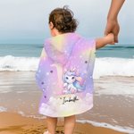 Henkilökohtainen Fantasy Unicorn Ylimitoitettu pehmeä hupullinen rantapyyhe nimellä Initial Beach Party Travel Kesäloma Syntymäpäivälahja tytöille