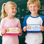 Personligt pennfodral i dubbla lager med tecknad karaktär med namn och text Skolmaterial Tillbaka till skolan Födelsedagspresent till lärare Barn