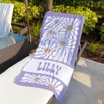 Personlig snabbtorkande strandhandduk retro blommor och namn badlakan för sommarsemester strand och födelsedagspresent