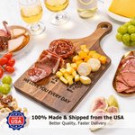 Spersonalizowana deska do krojenia z uchwytem na Dzień Matki Forget Mother's Day Love You Everyday Engraved 1-8 Names Charcuterie z uchwytem Made in USA Prezent na Dzień Matki dla kobiet