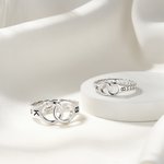 Personlige håndjern Interlocking Infinity Ring med initialer Valentinsdag Jubileum Bursdagsgave til kvinnelig eller mannlig politibetjentpar