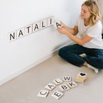 Personlig korsord scrabble pussel trä väggplatta med 1-10 namn heminredning födelsedag inflyttningspresent för familj vän
