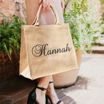 Personligt namn Stor Jute Tote Bag Daily Travel Essential Födelsedag Bröllop Party Present för kvinnor Vänner