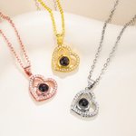 Collier de cœur personnalisé avec photo micro-projection Bijoux délicats Cadeau d'anniversaire de la Saint-Valentin pour les femmes et les couples