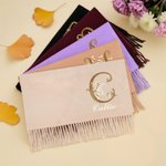 Personalizada Retro Floral Diseño Inicial Suave Cálido Bufanda Borla con Nombre Invierno Accesorio Aniversario Cumpleaños Regalo para Mujer