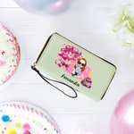 Personalizada Torta de Cumpleaños Globo de dibujos animados Chica PU Cartera de cuero con cremallera con el nombre del número y correa de muñeca Cumpleaños Aniversario Regalo para Niñas Mujeres