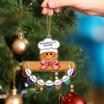 Personlig tårta pepparkaksbagare akrylprydnad med titel och namn julgran heminredning jubileumsgåva till mamma mormor