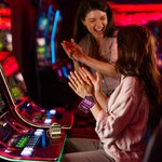 Personalized Mini Slot Machine Bag Tag Keychain with Initial Charm Birthday Anniversary Party Gift for Gambler Slot Lover