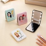 Personalisierte Geburt Blume Cartoon Charakter Double-Sided Make-up Spiegel mit LED-Licht Geburtstag Brautjungfer Geschenk für Frauen Mädchen