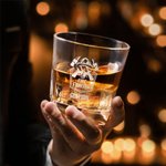 Personalisierte Feuerwehrmann Thema Whiskey Dekanter mit eingraviertem Namen Geburtstag Jahrestag Geschenk für Feuerwehrmann Männer