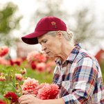 Gepersonaliseerde geborduurde 1-4 Geboorte Bloemen Tuin Baseball Cap met Naam en Tekst Dagelijks Accessoire Verjaardag Moederdag Cadeau voor Familie Vrouwen