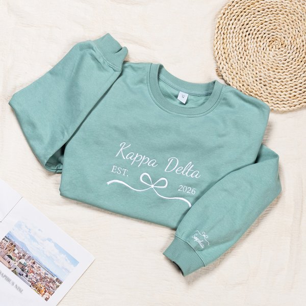 Henkilökohtainen Monivärinen Sorority T-paita huppari huppari nimi ja vuosi Sorority syntymäpäivälahja Sorors Ystävät丨Callie × Affinity Licensing