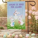 Spersonalizowana flaga ogrodowa Daisy Meadow Sky Cute Whimsical Dancing Bunnies z tekstem Wiosenny wystrój na zewnątrz Wielkanocny prezent dla rodziny, przyjaciela i miłośników ogrodów