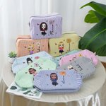 Neceser de maquillaje personalizado con flor de nacimiento personaje de dibujos animados rayas multicolor y nombre regalo de cumpleaños para mujer