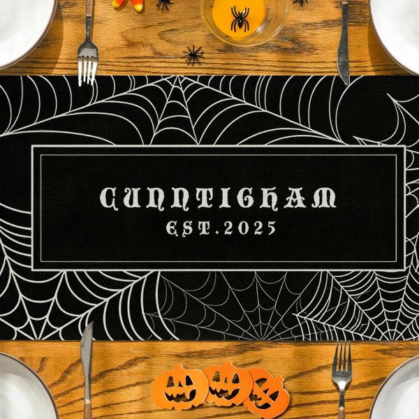 Personlig spindelvävsbordslöpare med namn och text Heminredning Husgeråd Halloween Present till familj vän