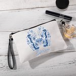 Borsa per il trucco personalizzata in lino blu a forma di farfalla con nome e cinturino da polso Regalo essenziale di matrimonio e compleanno per damigelle d'onore femminili