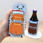 Gepersonaliseerde traditionele kostuums Geïsoleerde 12oz - 16oz Bier Can Cooler Sleeve met naam Oktoberfest Decoratie Barbeque Party Gift voor familie