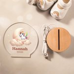 Personalisiertes Mondsichel und Tier Nachtlicht mit Namen Sternen Holzsockel Kinderzimmer Deko Geburtstag Geschenk für Kinder Tierliebhaber