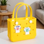 Personalisierte Fußballtrikot Tasche Charm Button mit Namen und Nummer Zubehör für Bogg Game Team Geburtstag Geschenk für Sportliebhaber