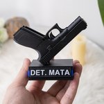 Personalized 3D Printed Pistol Card Holder Plaque with Name Office Desk Decor Appreciation Birthday Gift for Police Veterans Gun Lovers