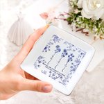 Spersonalizowana biżuteria Toile De Jouy Birth Flower Friendship Dish z imieniem na Dzień Dziękczynienia Prezent urodzinowy dla kobiet