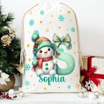 Gepersonaliseerde Schattige Cartoon Sneeuwpop met Kerstmuts Initiaal Canvas Trekkoord Cadeautas met Naam Kerstcadeau voor Familie en Vrienden