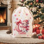 Gepersonaliseerde Schattige Cartoon Sneeuwpop met Kerstmuts Initiaal Canvas Trekkoord Cadeautas met Naam Kerstcadeau voor Familie en Vrienden