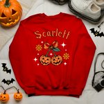 Spersonalizowana miękka koszulka z imieniem i nazwiskiem Cherry Bow Pumpkin do noszenia na co dzień Upiorny prezent na Halloween dla przyjaciela rodziny