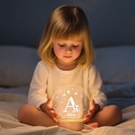 Personlig LED nattlampa med söta djur och namn träfot perfekt dekoration för barnrum doppresent födelsedagspresent för barn