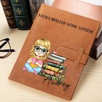 Couverture de Livre en Cuir PU A5 Personnalisée avec Personnage de Lecture Dessin Animé et Nom Cadeau Anniversaire pour la Famille