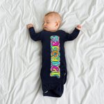 Chemise d'enfant personnalisée avec nom en coton Paisley Doodle Letter Cadeau d'anniversaire de douche de bébé pour nourrisson